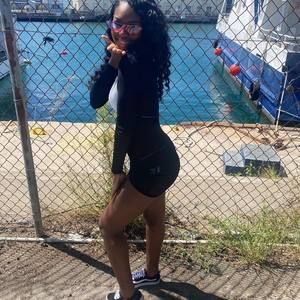 Meet your Posher, Serena